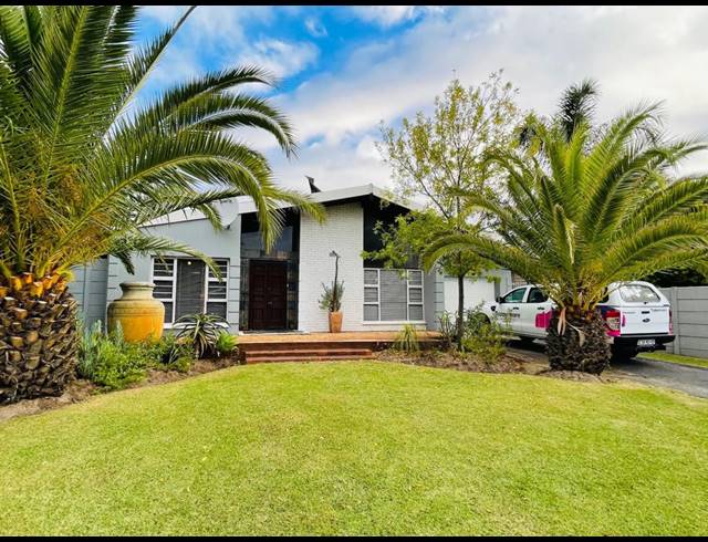 3 BEDROOM HOUSE RENTED IN WINDSOR PARK
